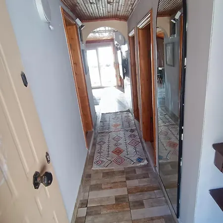 Center By Harbour First Floor * مرمريس