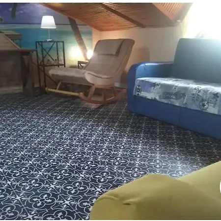 Center By Harbour First Floor בית נופש מרמריס